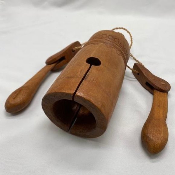 Unique Old Primitive Hand Carved Wooden Cow Goat Bell - Picture 3 of 10